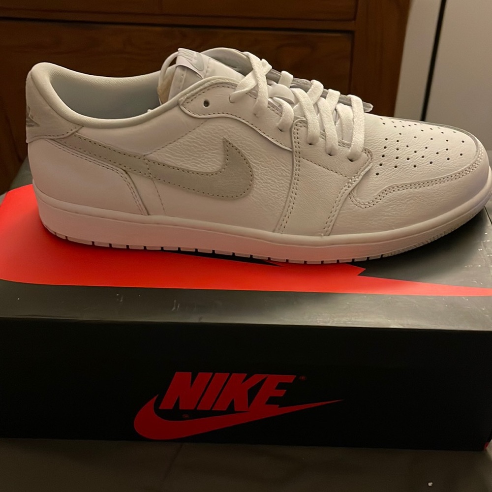 NIKE AIR JORDAN 1 LOW OG NEUTRAL GRAY SIZE 13 DS